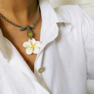 beatrix necklace floral macrame necklace